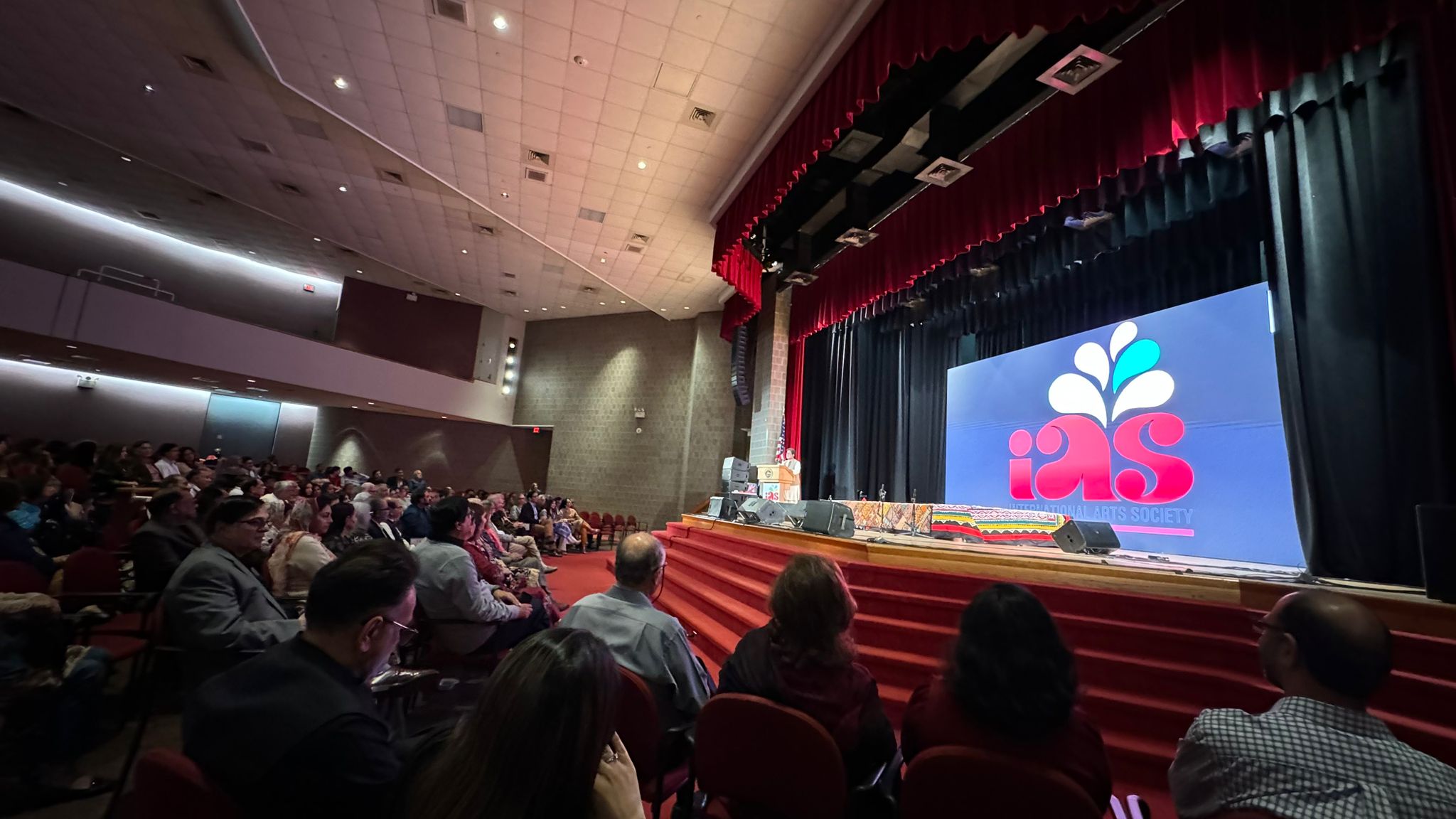 International Arts Society -IAS, Houston, USA انٹر نیشنل آرٹس سوسائٹی، ہیوسٹن، امریکا President: prominent poet Basit Jalili صدر سوسائٹی: محترم معروف شاعر باسط جلیلی